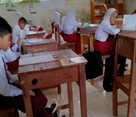 Ilustrasi kegiatan belajar mengajar di sekolah-sekolah Pekanbaru dimulai (foto/int)